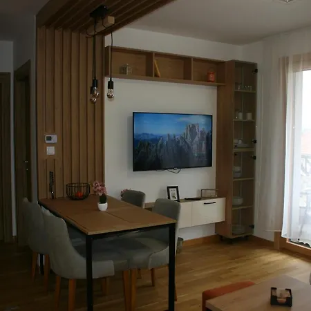 A&k Panorama View Apartment